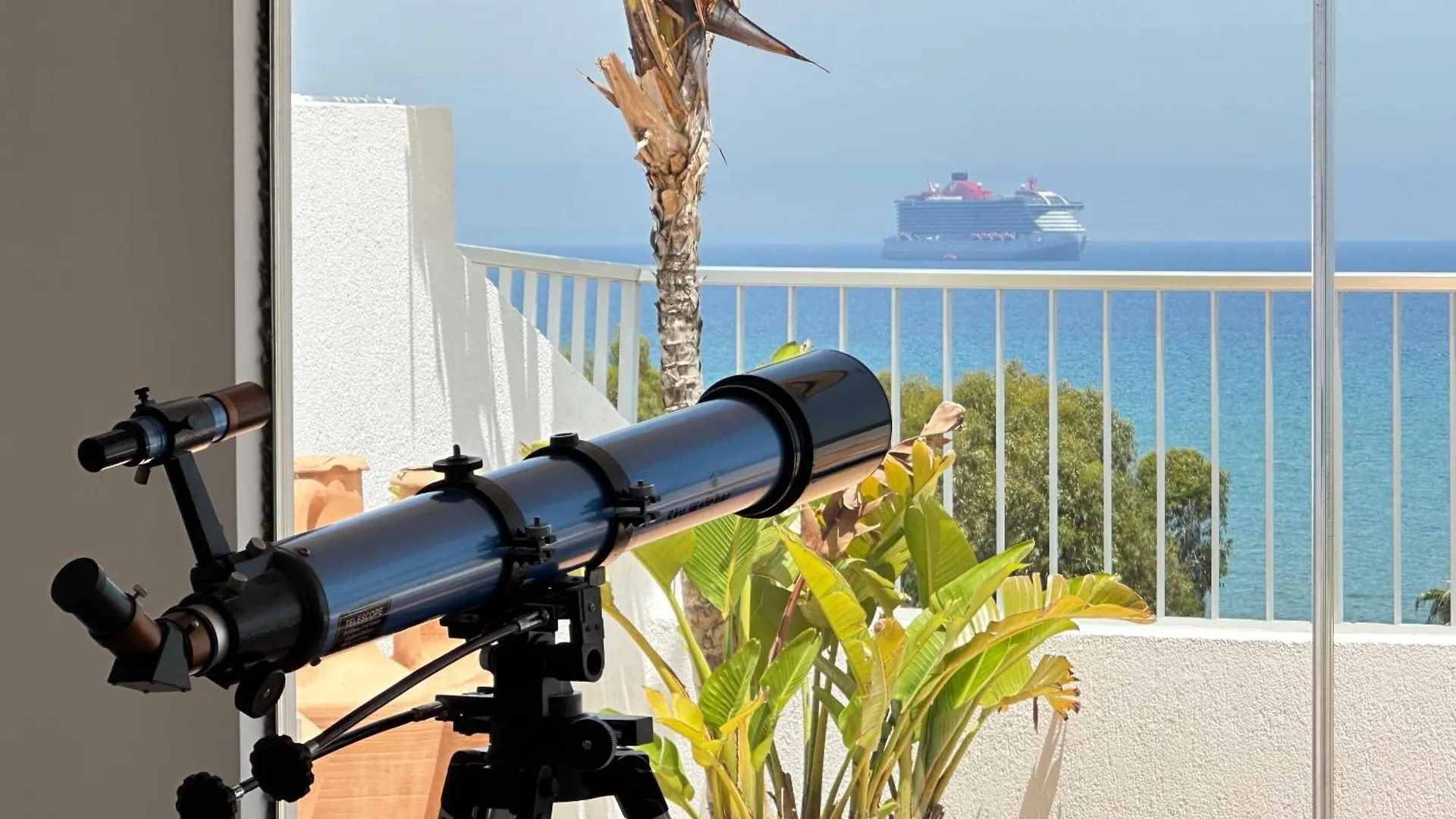 Blue Penthouse Mackenzie Apartment Larnaca Cyprus