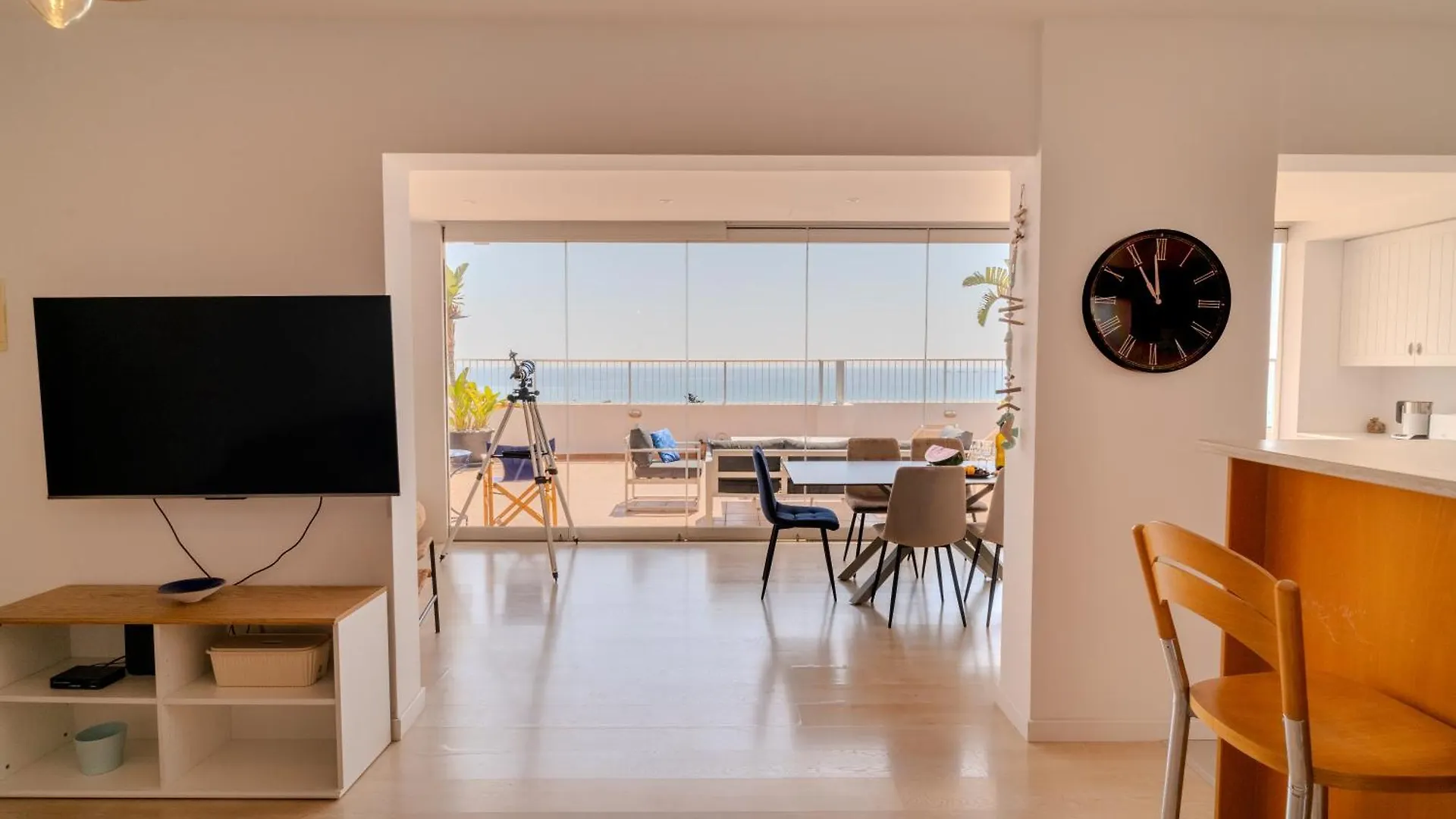 Blue Penthouse Mackenzie Apartment Larnaca