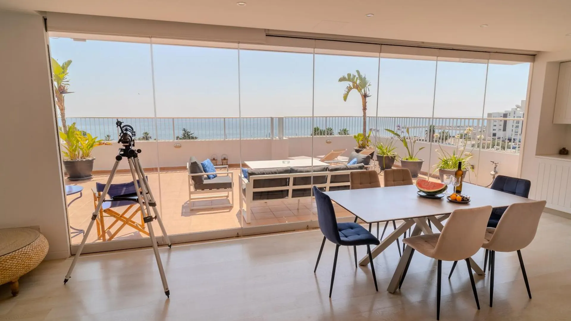 Blue Penthouse Mackenzie Apartment Larnaca